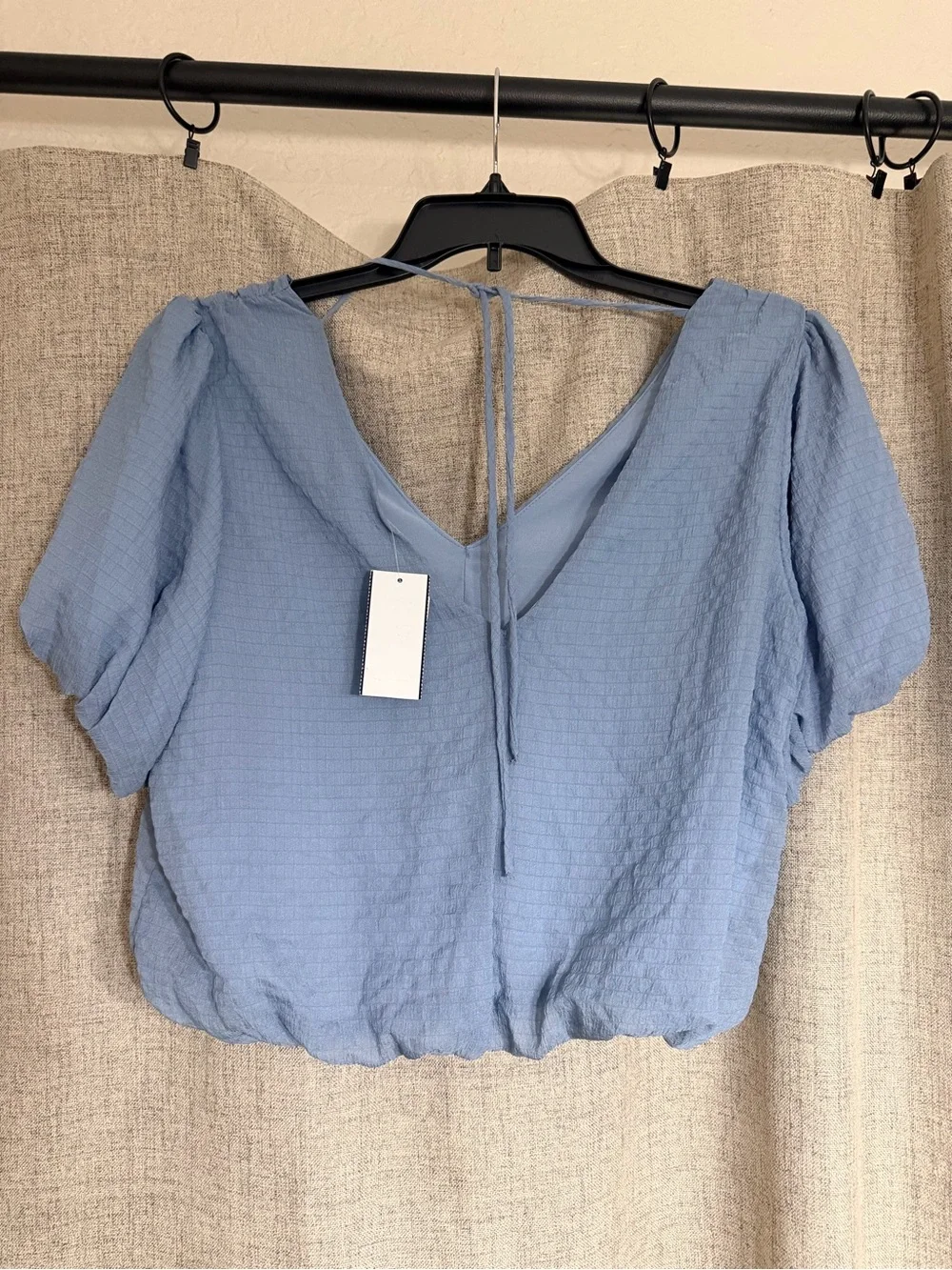 Astr Puff Sleeve V-Neck Crop Top in Light Blue